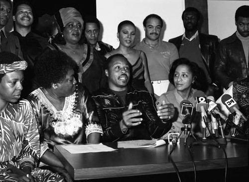 Esther Rolle, Roger Mosley, and Marla Gibbs discussing the 6th annual Kwanza Parade, Los Angeles, 1983