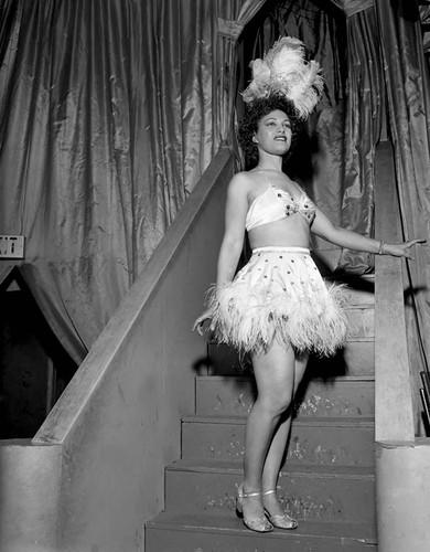 Greeley and Broomfield dancer posing for a portrait, Los Angeles, 1948