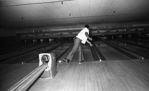 Bowling, Los Angeles, 1975