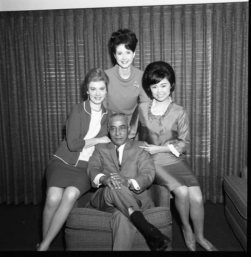 Gilbert Lindsay and three women, Los Angeles, 1966