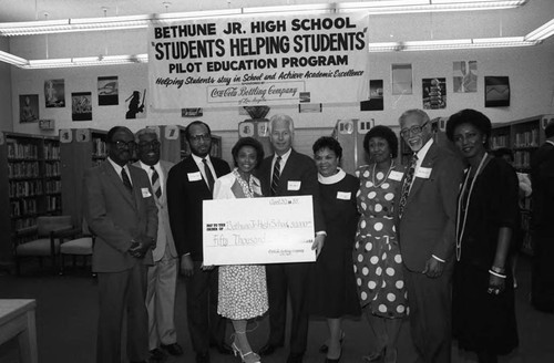 Bethune Jr. High School receiving a donation, Los Angeles, 1985