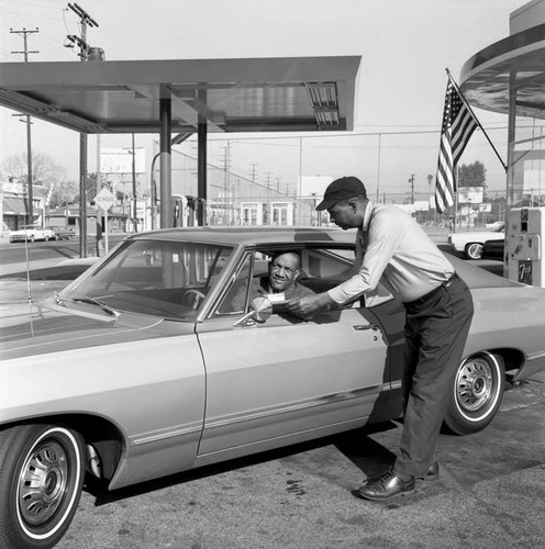 Richfield Service station, Los Angeles, 1967