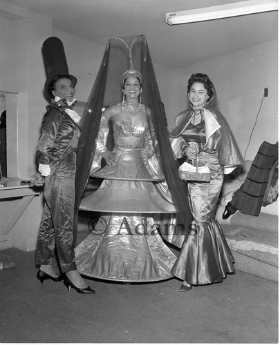 Doll League, Los Angeles, 1958