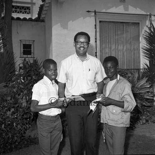 Brad Pye Jr. and boys, Los Angeles, 1970