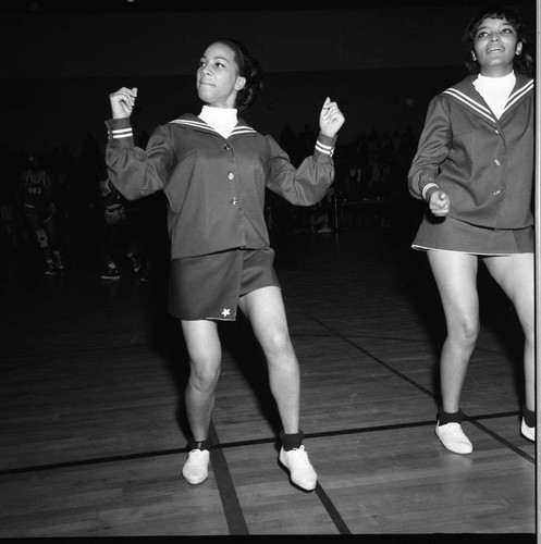 Two girls Los Angeles, 1967