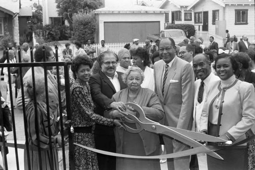 Tom Bradley and others cutting a ribbon at the Delta Sigma Theta Senior Center, Los Angeles, 1987