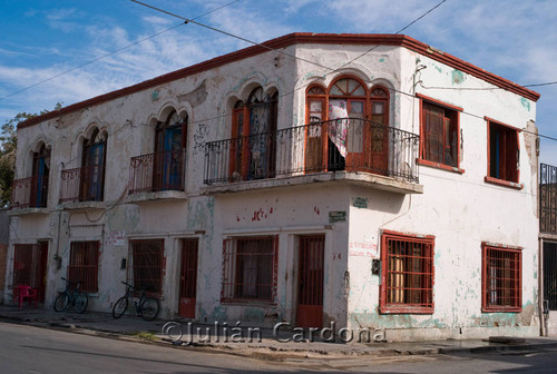 Apartment Building, Juárez, 2007