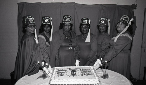 Daughters of the Sphinx posing together at an installation banquet, Los Angeles, 1983