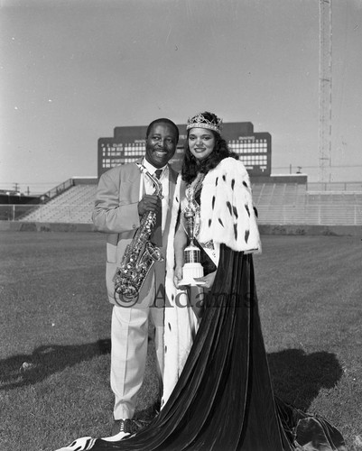 Tina Thomas and Jazz Player, Los Angeles, 1952