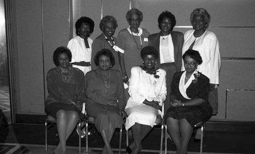 Los Angeles Alumnae Chapter Delta Sigma Theta Sorority's September breakfast participants posing together, Los Angeles, 1989