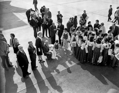 Korean war orphans choir, Los Angeles, 1963