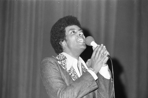 Billy Griffin performing at KGFJ's Soul Search event, Los Angeles, 1975