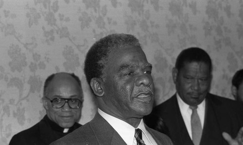 Chicago Mayor Harold Washington speaking at a press conference, Los Angeles, 1983