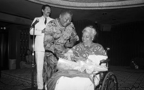 Ester Rolle presenting and award to Frances E. Williams, Los Angeles, 1985