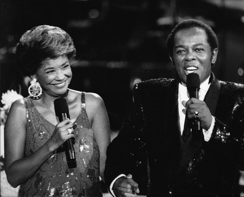 Nancy Wilson performing with Lou Rawls, Las Vegas, 1987