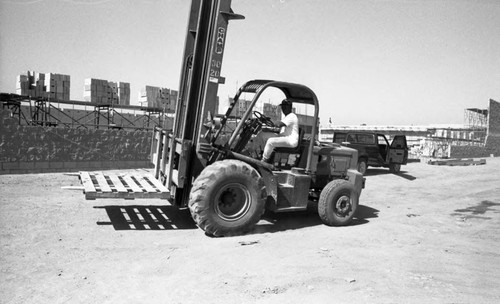 Construction site, Los Angeles, 1990