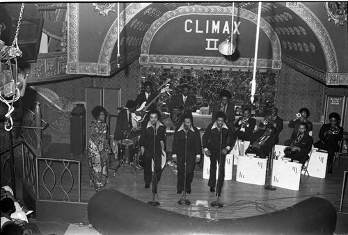 Gladys Knight and the Pips performing, Los Angeles, 1972