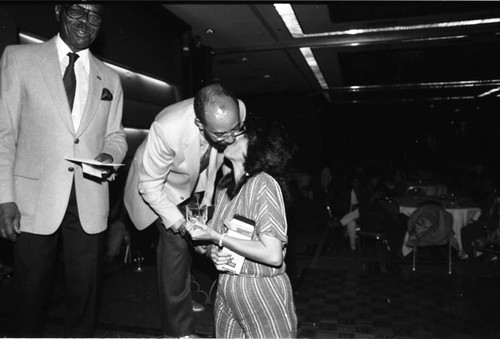 A kiss, Los Angeles, 1985