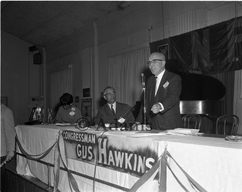 Gus Hawkins, Los Angeles