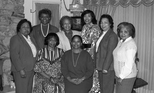 Los Angeles Alumnae Chapter Delta Sigma Theta Jabberwock Committee members posing together, Los Angeles, 1989