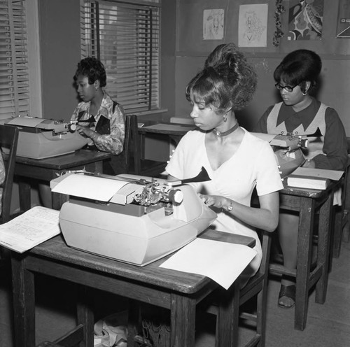 Women at Typewriters, Los Angeles, 1972