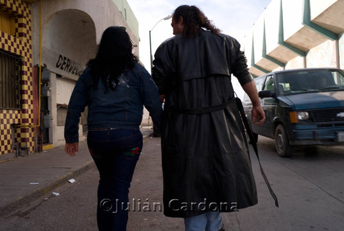 Couple Walking Down the Steet, Juárez, 2008