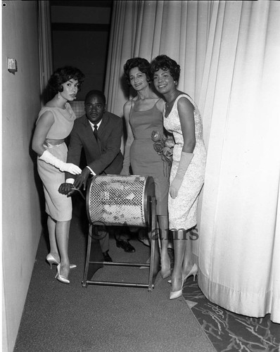 Turning ballot cylinder, Los Angeles, 1962