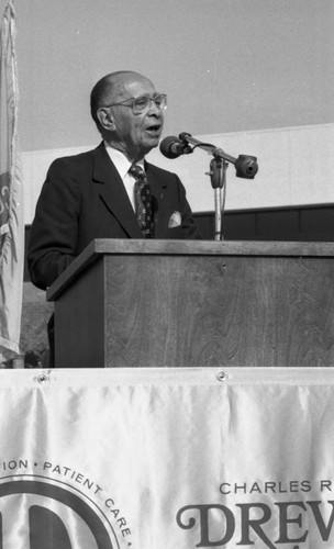 Charles R. Drew Postgraduate Medical School event speaker, Los Angeles, 1984