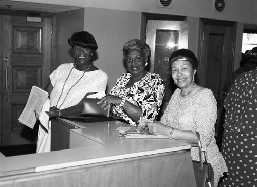 Participants of a Los Angeles Urban League event posing together, Los Angeles, 1988