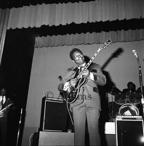 B.B King's performance, Las Vegas, 1972