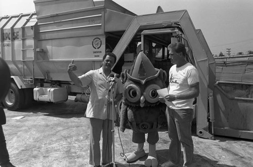 Robert Farrell speaking at a Clean Up Campaign event, Los Angeles, 1987