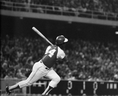 Hank Aaron at bat, Los Angeles