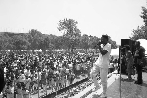 Malcolm-Jamal Warner performing at Black Family Reunion, Los Angeles, 1989