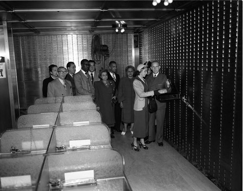 Unidentified Group at Bank, Los Angeles, ca. 1960