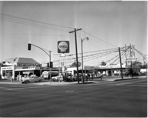 Gas Station, Los Angeles, 1965