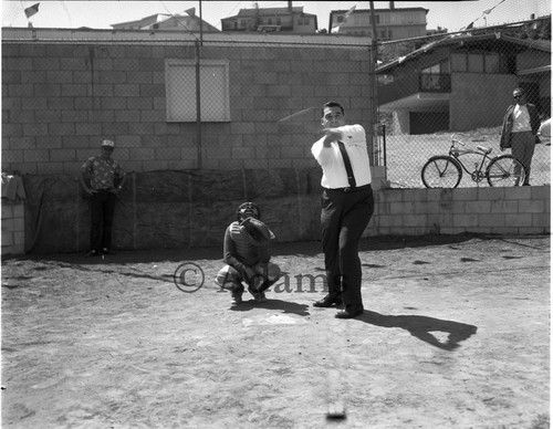 Pierre Salinger, Los Angeles, 1964