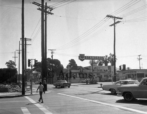 Chevron Gas Station, Los Angeles, 1965