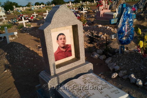 Grave of 21 year old, Juárez, 2009