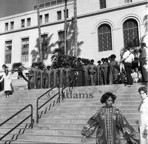 Women on Steps, Los Angeles, 1977