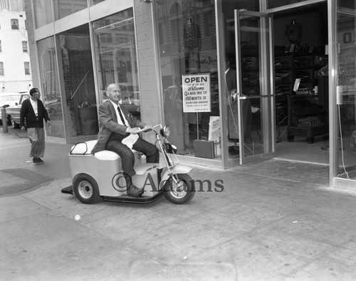 Man on cart, Los Angeles