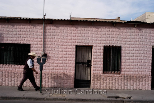 Man Walking, Juárez, 2007