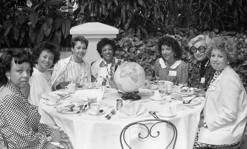 Mu Beta Omega Chapter, AKA sisters posing together, Los Angeles, 1986