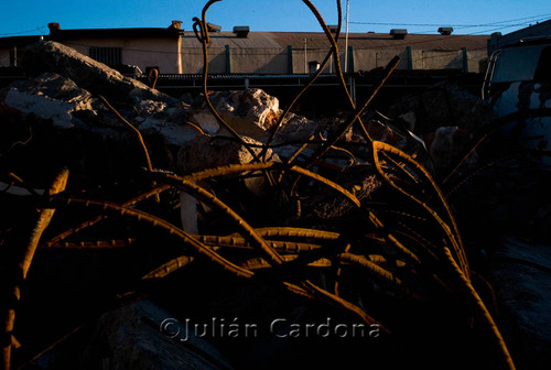 Reinforcing Bars and Concrete, Juárez, 2007