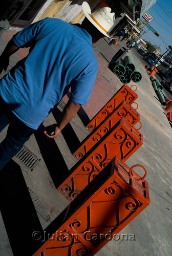 Man on street, Juárez, 2008