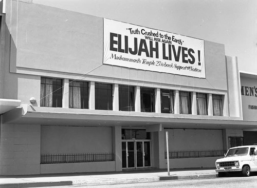 Crenshaw Boulevard temple., Los Angeles, 1983