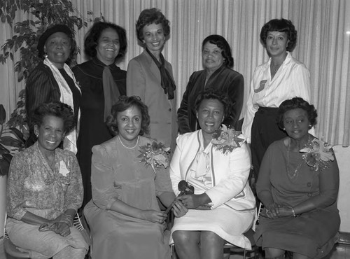 Theta Mu Omega Chapter members of Alpha Kappa Alpha posing together, Los Angeles, 1983