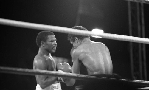 Aaron Pryor fighting Alexis Argüello in a rematch for the WBA Jr. Welterweight title, Las Vegas 1983