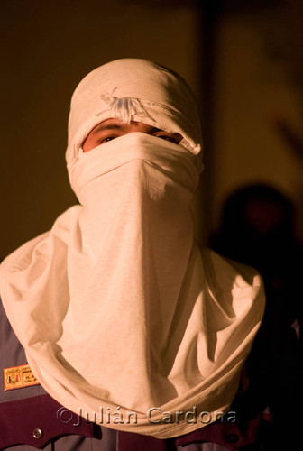 Policeman with covered face, Juárez, 2008