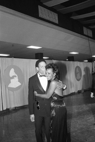 Al Jarreau and Gladys Knight posing together at the 26th Annual Grammy Awards, Los Angeles, 1984