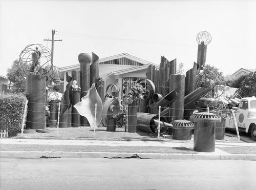 Outdoor sculpture display, "The Tenth Wonder of the Word," by Lew and Dianne Harris, Los Angeles, 1984